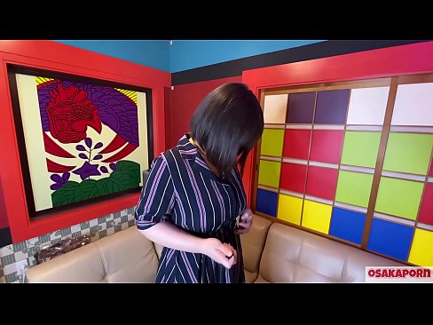 ❤️ Una maca japonesa de grans tetes es masturba amb joguines sexuals i té un orgasme. Ella parla en una entrevista de la seva putada experiència. Tetes enormes i cony pelut gemegant fort. Osakaporn ❤❌ Putes a nosaltres ❌️❤